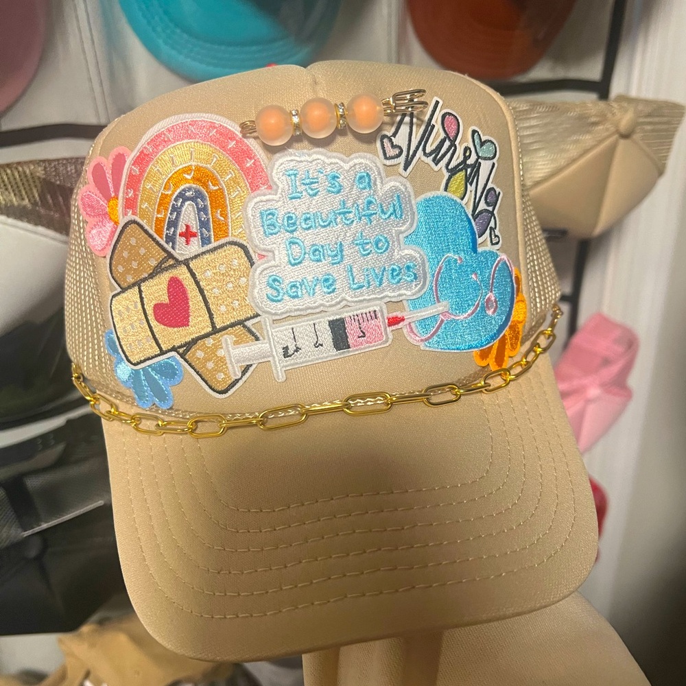 Nurse theme beige trucker hat